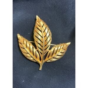 Vintage Alan J Leaf Leaves Gold Tone Brooch Signed
